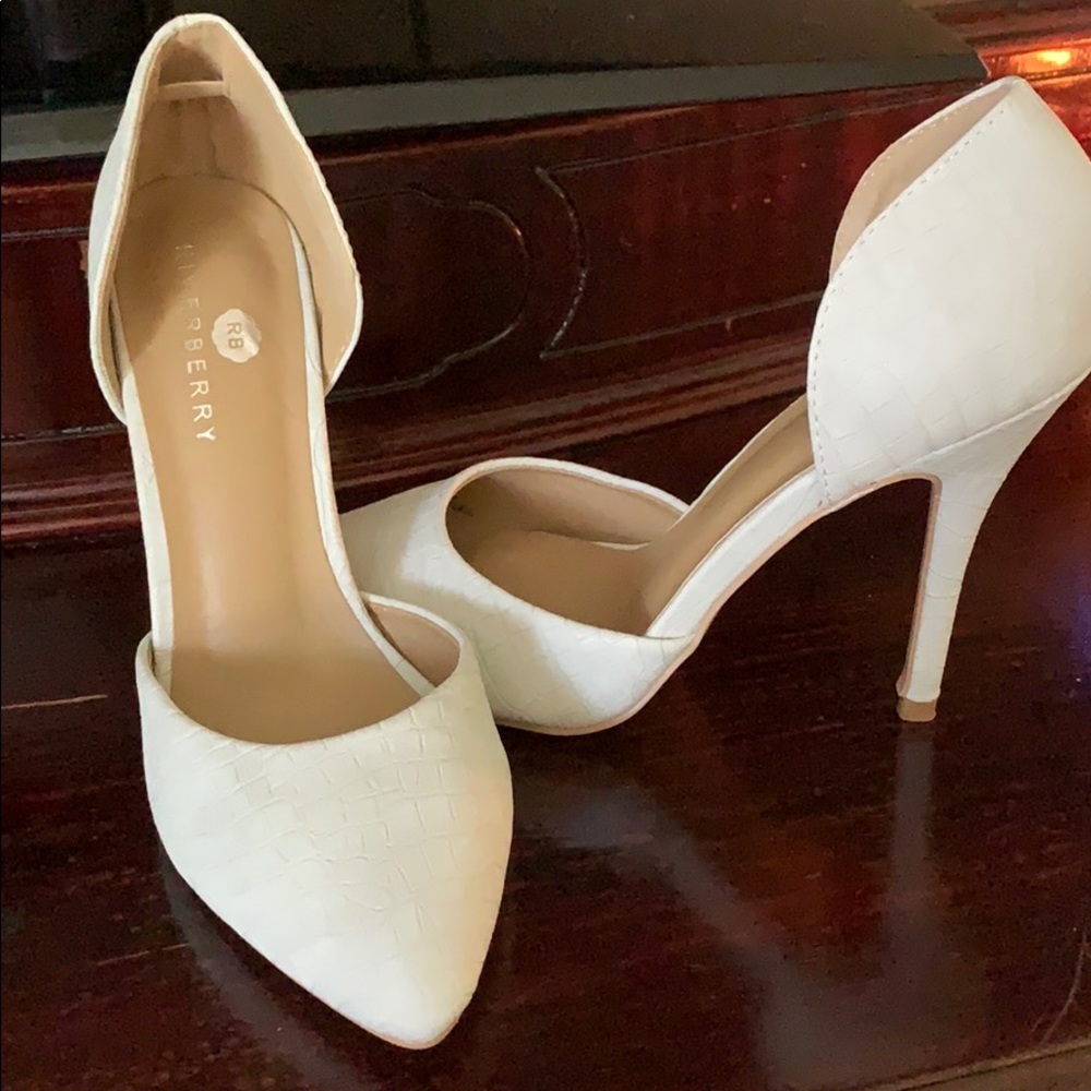 Gray leather looking heels, never worn